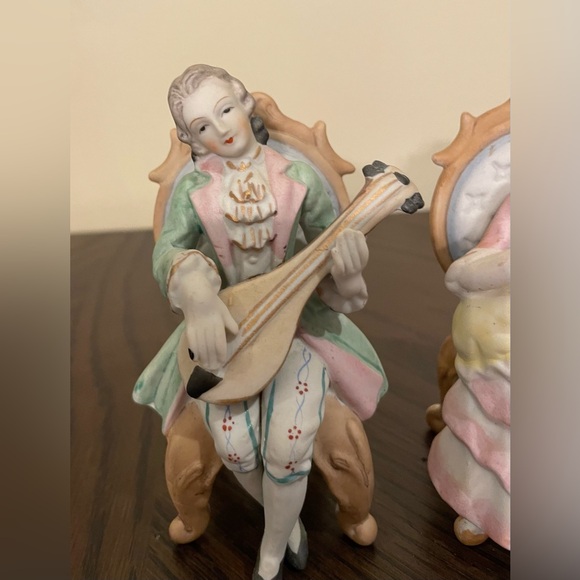 Vintage Andrea S Man with Mandolin & Woman With Flower in Chairs Figurines - Picture 5 of 8